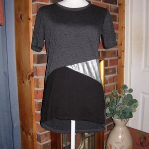 Page One Color Blocked T-Shirt S